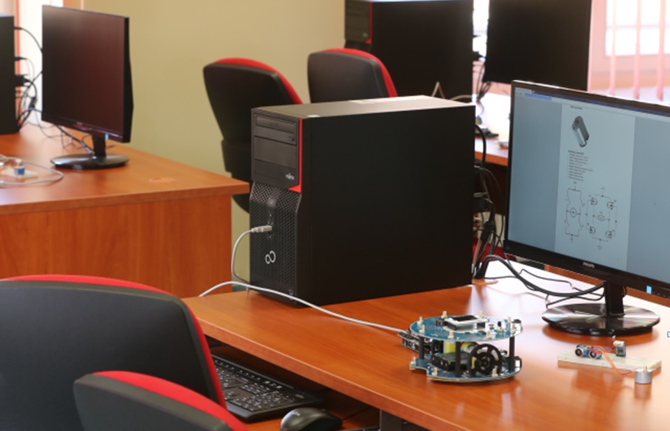 Pracownia technik mikroprocesorowych i systemów wbudowanych